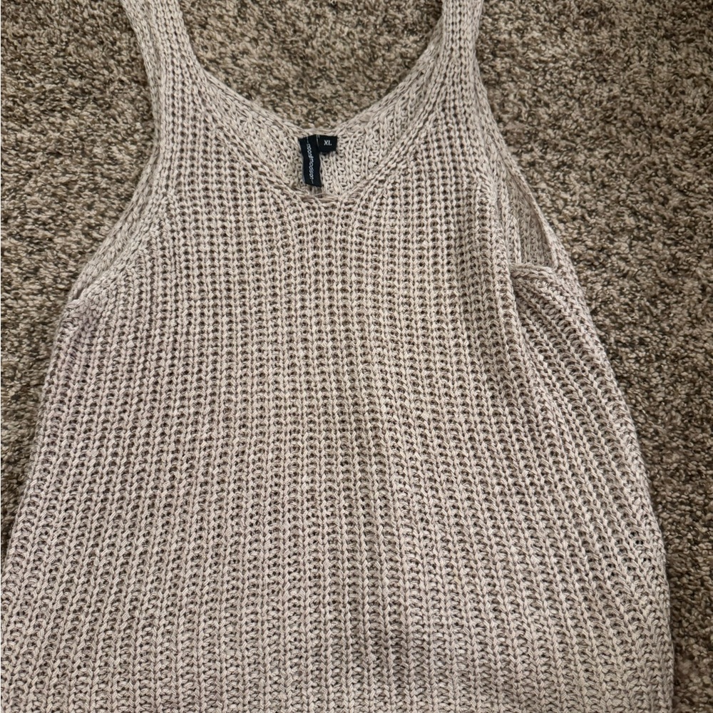 moon & madison Cream V-Neck Sweater